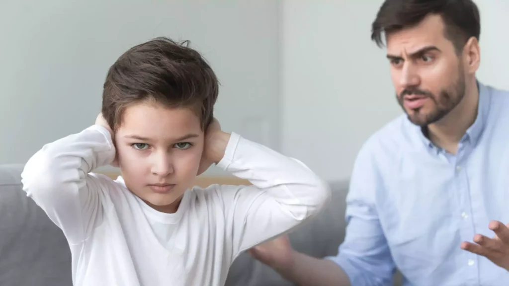 第二種錯誤的親子溝通方式:用「為什麼」質疑孩子。